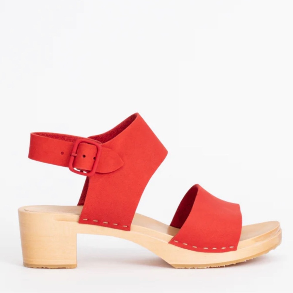 NWT Bryr Studio Maya Block Heel in Poppy, size 7